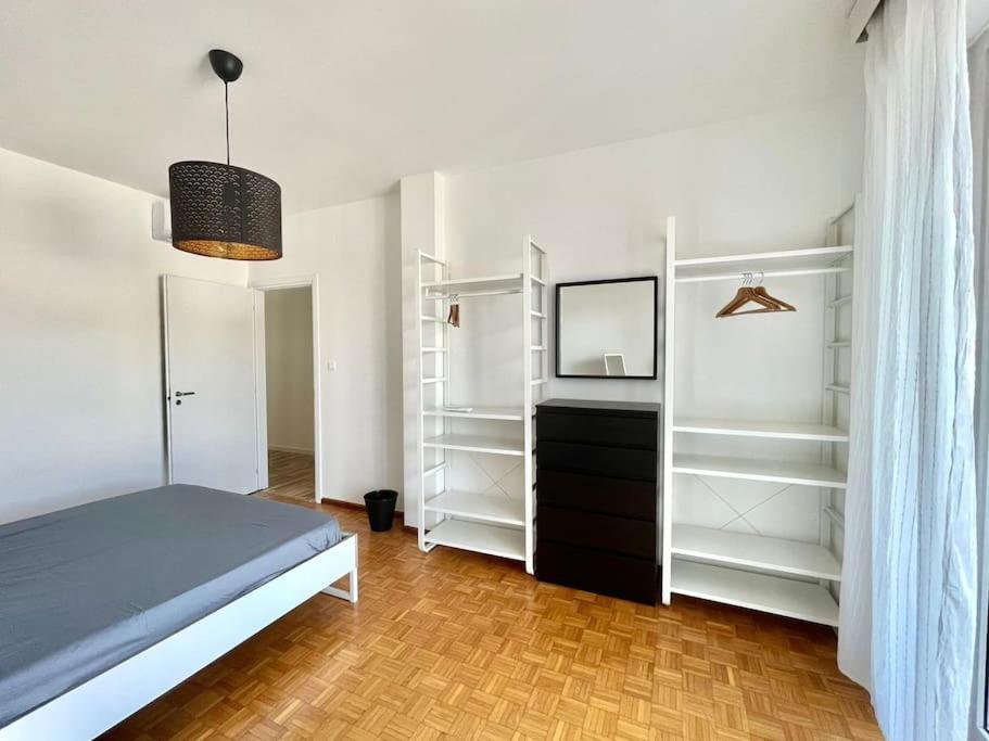 Leia Home W/Private Parking In Old Town Trieszt Kültér fotó