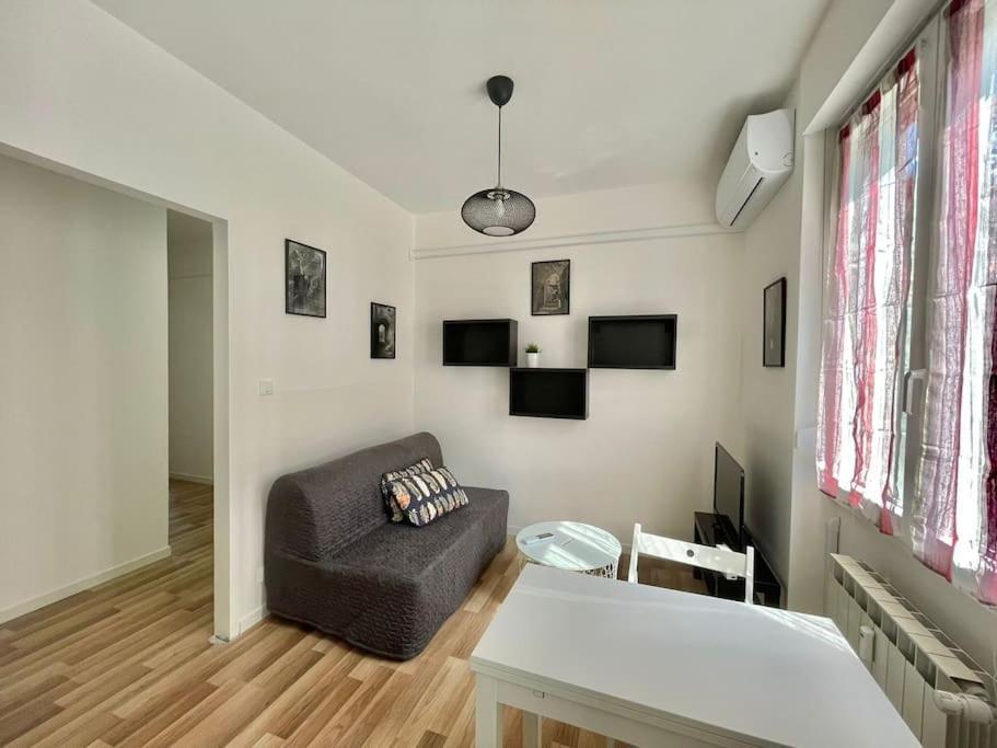 Leia Home W/Private Parking In Old Town Trieszt Kültér fotó